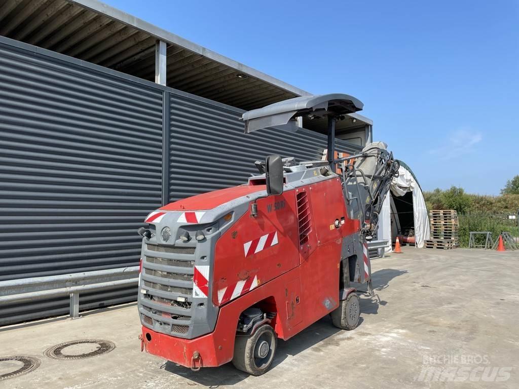 Wirtgen W 50 RI ماكينات الكشط البارد للأسفلت