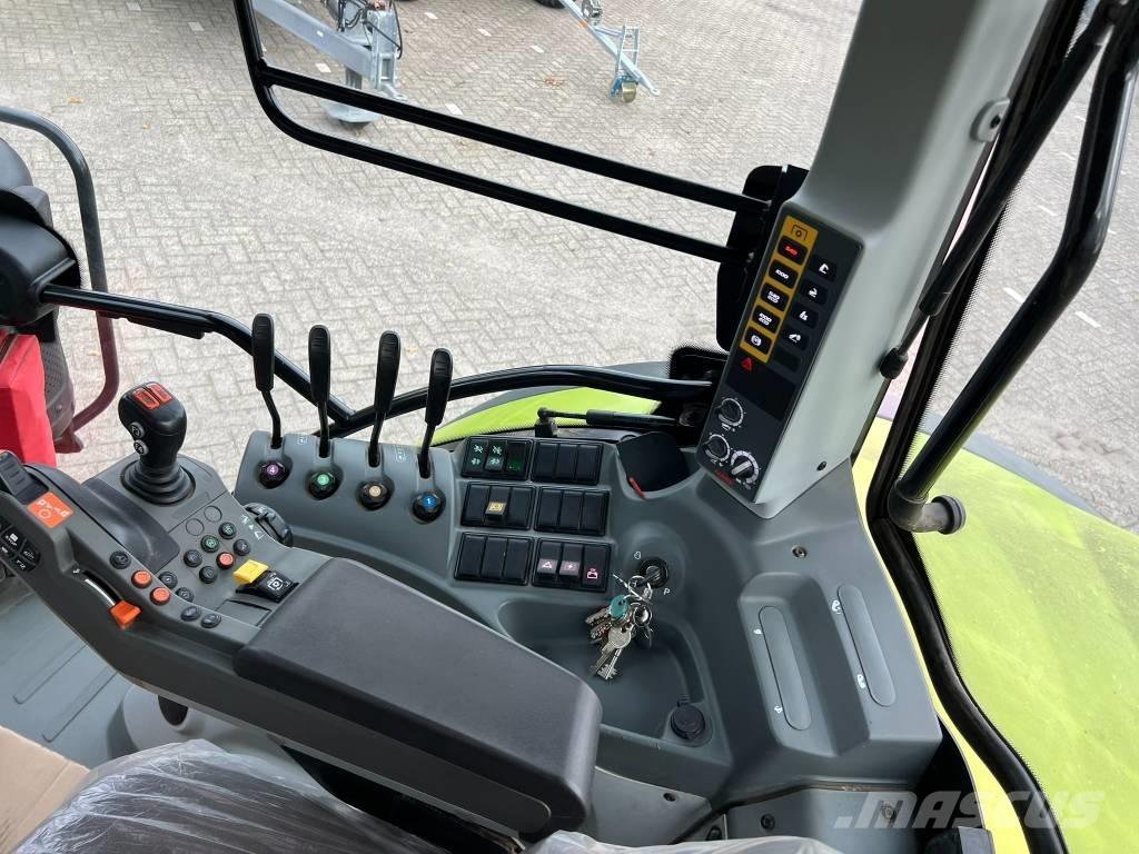 CLAAS Arion 510 CIS الجرارات