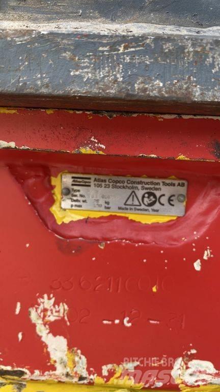Atlas Copco CP RX2 مطارق / كسارات
