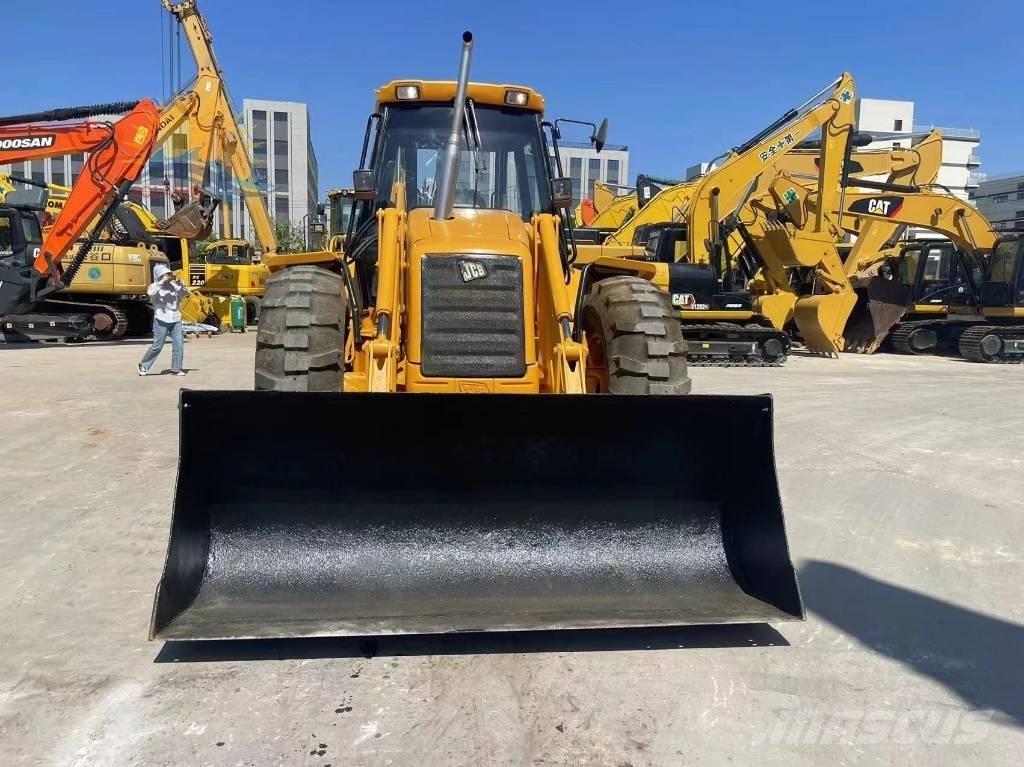 JCB 4 CX لوادر ذات جرافات عكسية