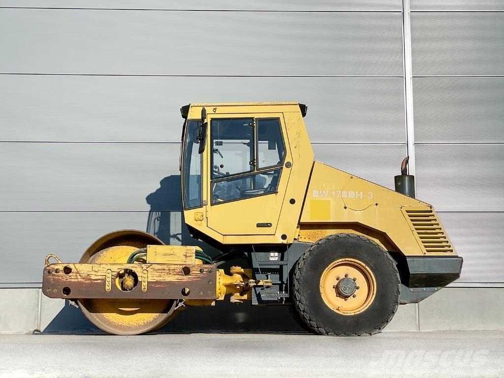 Bomag BW 178 DH-3 مداحل أحادية الأسطوانة