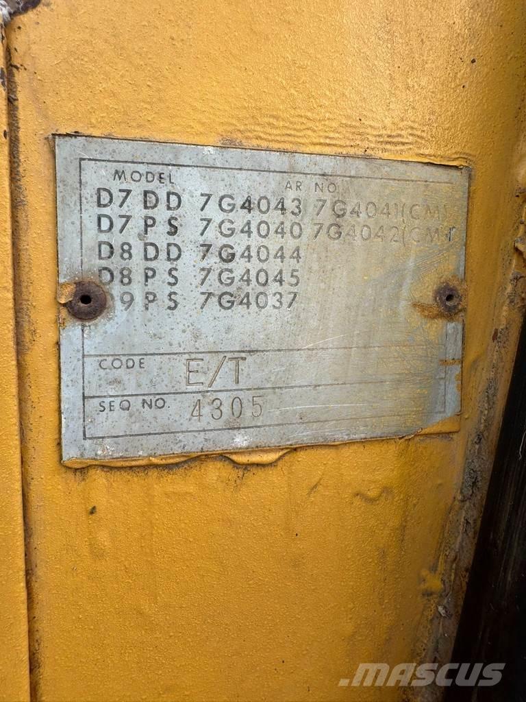 CAT D9H بلدوزرات مجنزرة