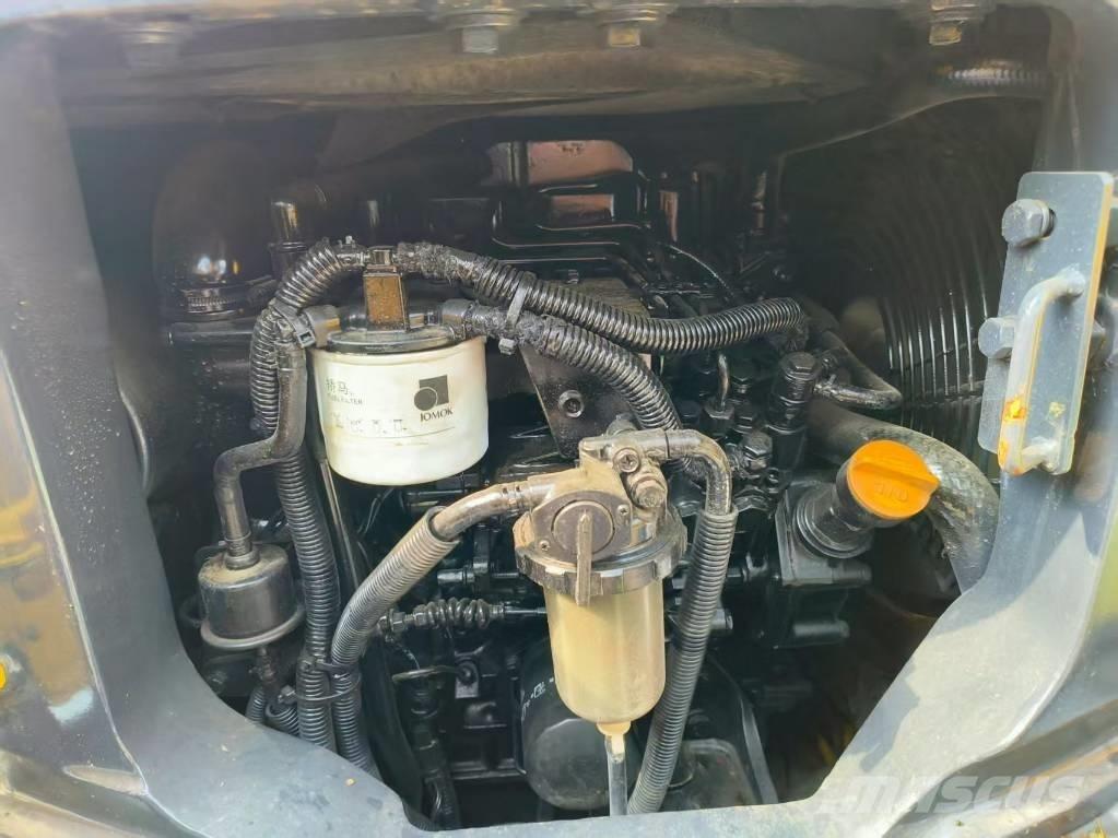 Komatsu PC 35 MR حفارات صغيرة أقل من 7 طن (حفارات صغيرة)