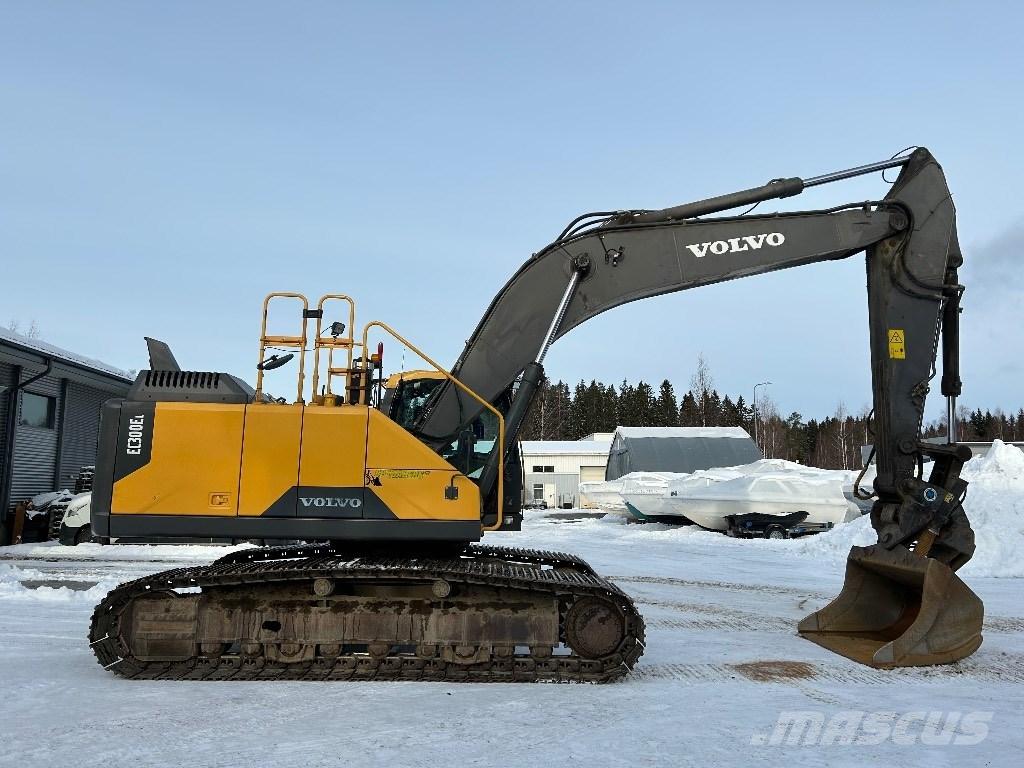 Volvo EC 300 EL حفارات زحافة