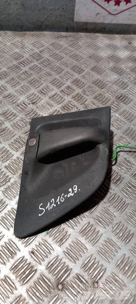 Scania R 440    2005370 كابينة والداخلية