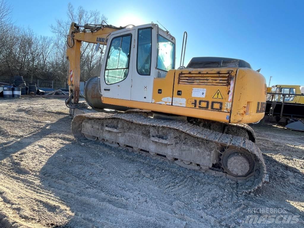 Liebherr R 900 C حفارات زحافة