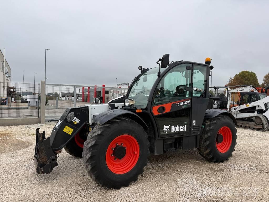 Bobcat TL 38.70 Agri مناولات متداخلة