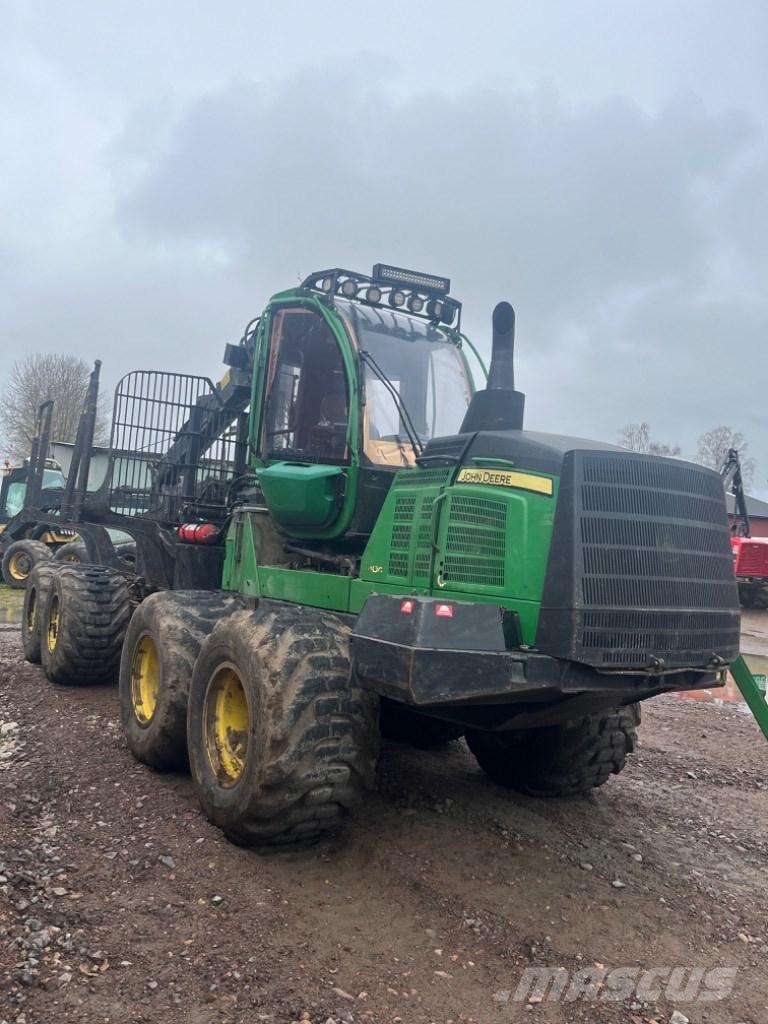 John Deere 1110G شاحنات