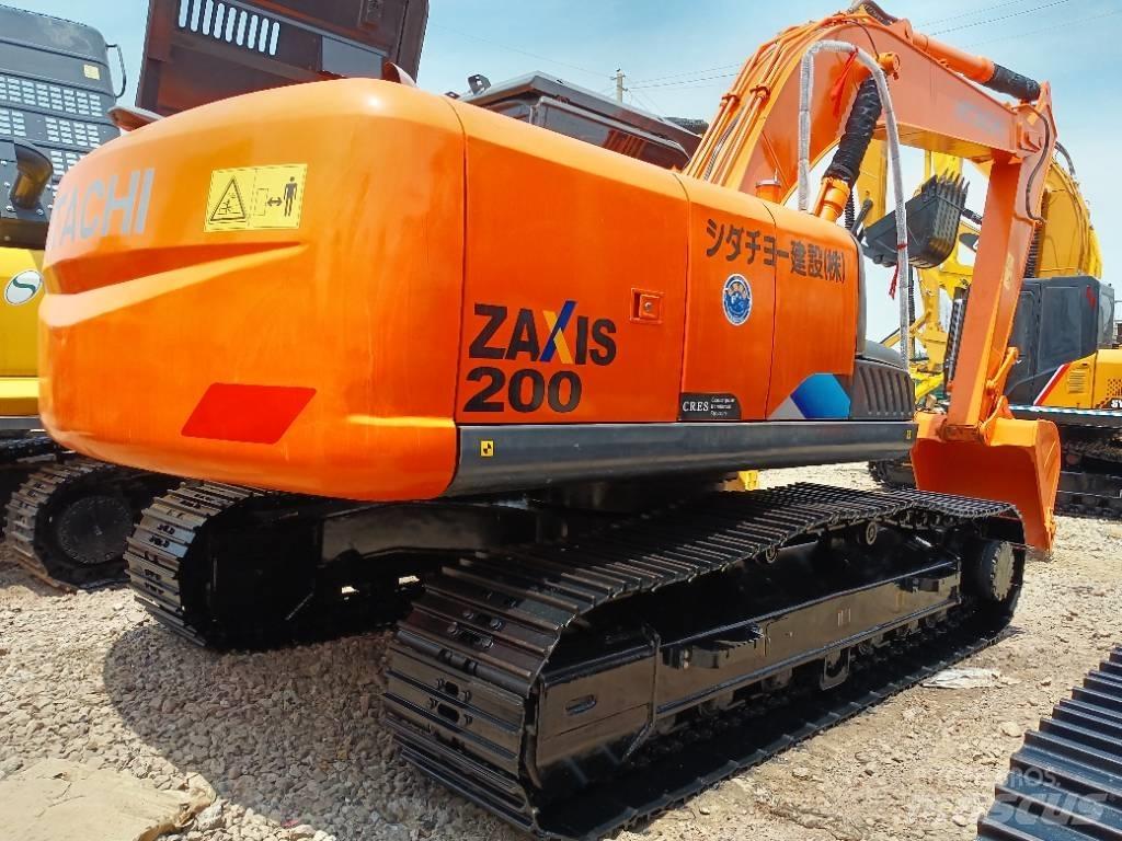 Hitachi ZX 200 حفارات زحافة