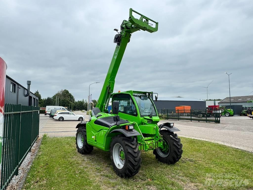 Merlo TF42.7CS معدات مناولة لأغراض الزراعة