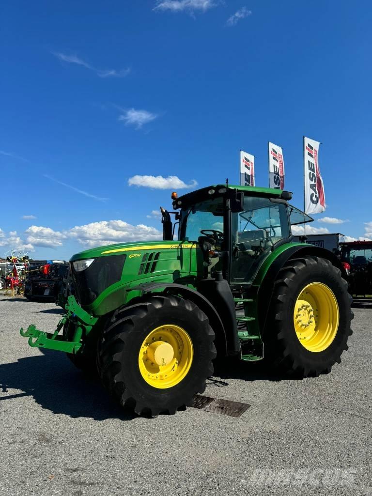 John Deere 6170 R الجرارات