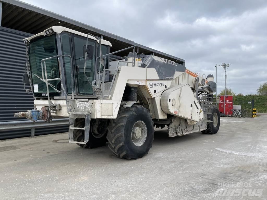 Wirtgen WR 200 XLI معدات إعادة تدوير الأسفلت