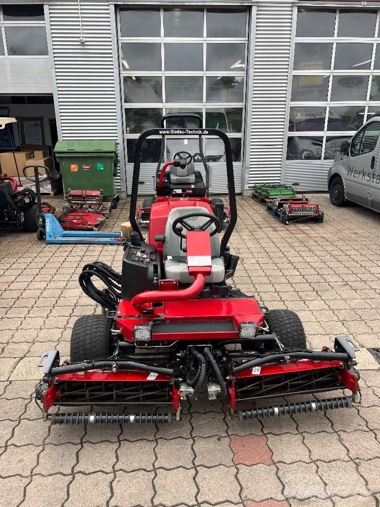 Toro Reelmaster3100D الوقوف على جزازات