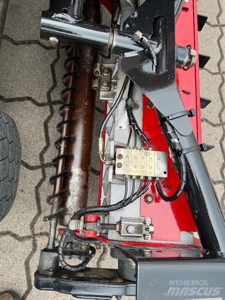 Toro Reelmaster3100D الوقوف على جزازات