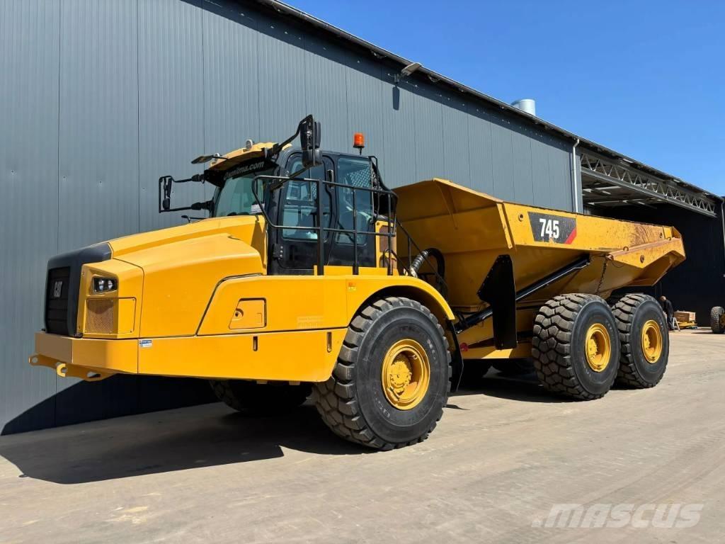CAT 745 04A ساحبات مفصلية
