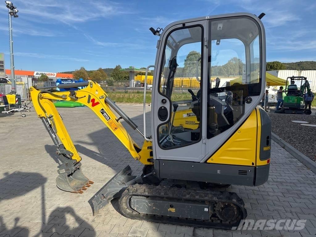 Wacker Neuson ET16 حفارات زحافة