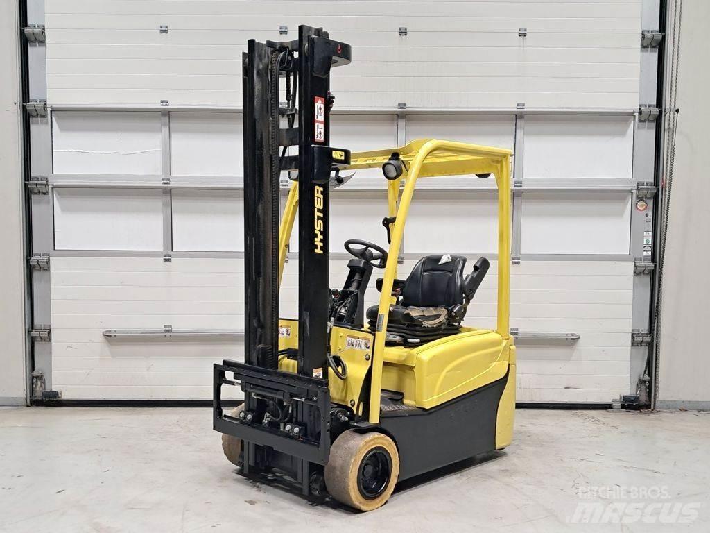Hyster J2.0XNT-640 شاحنات ذات رافعات شوكية تعمل بالكهرباء