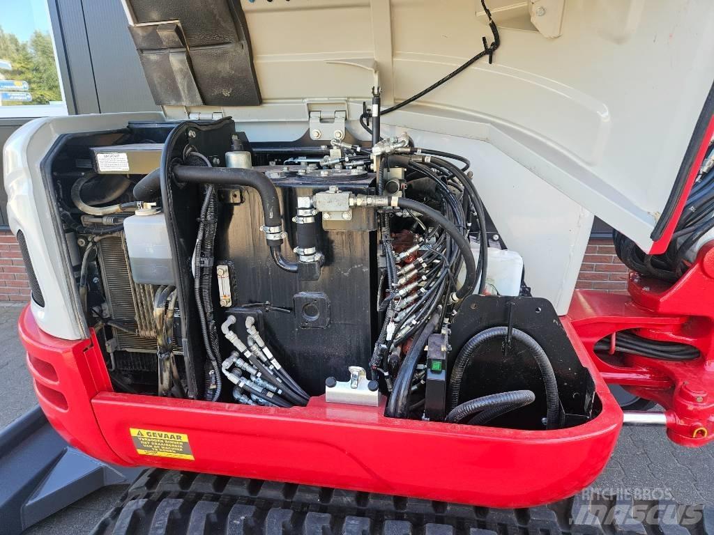 Takeuchi TB 240 حفارات صغيرة أقل من 7 طن (حفارات صغيرة)