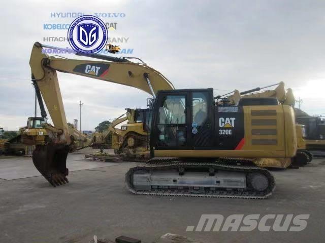 CAT 320 E حفارات زحافة