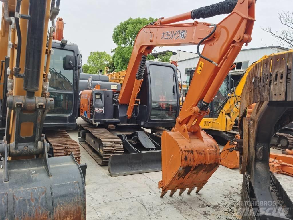 Hitachi ZX 70 حفارات زحافة