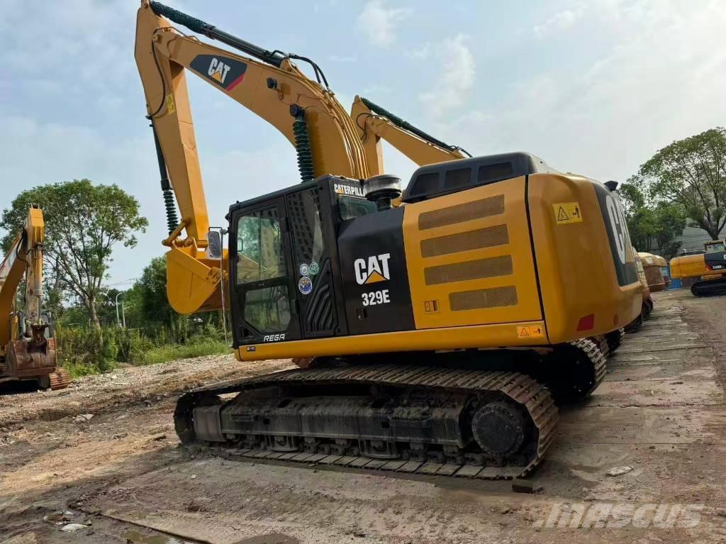 CAT 329 E حفارات زحافة