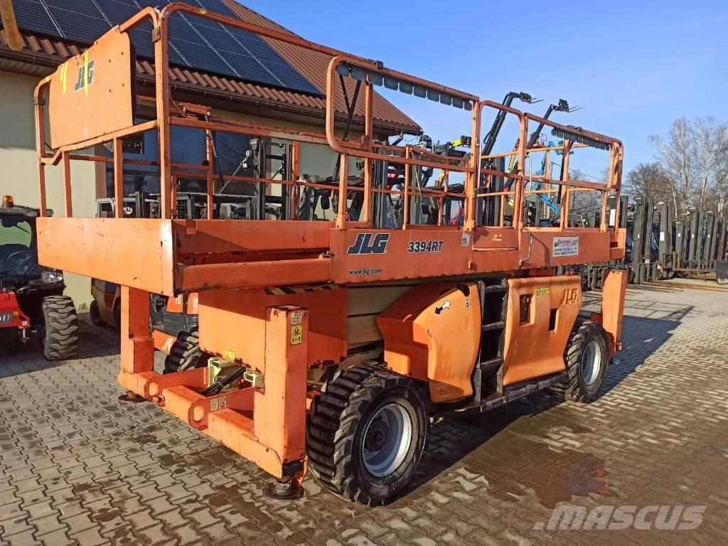 JLG 3394 RT رافعات مقصية الشكل