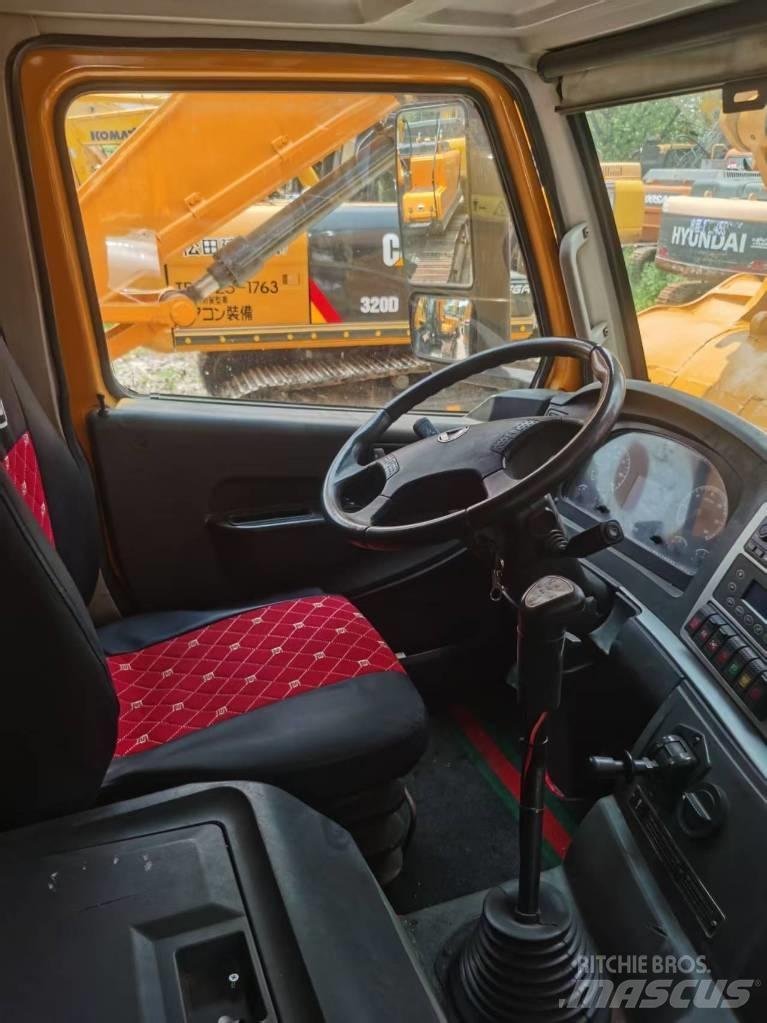XCMG xct80l5 رافعات صالحة لكل أنواع الطرق