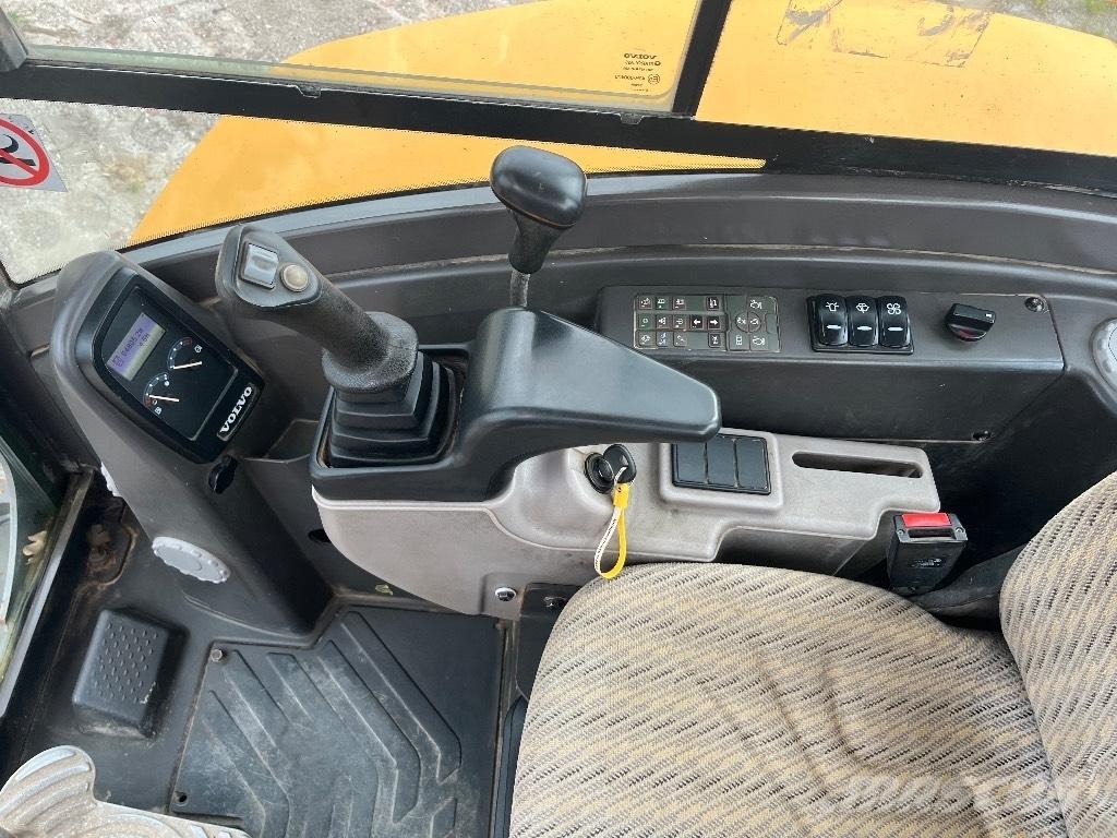Volvo ECR 50 D حفارات صغيرة أقل من 7 طن (حفارات صغيرة)