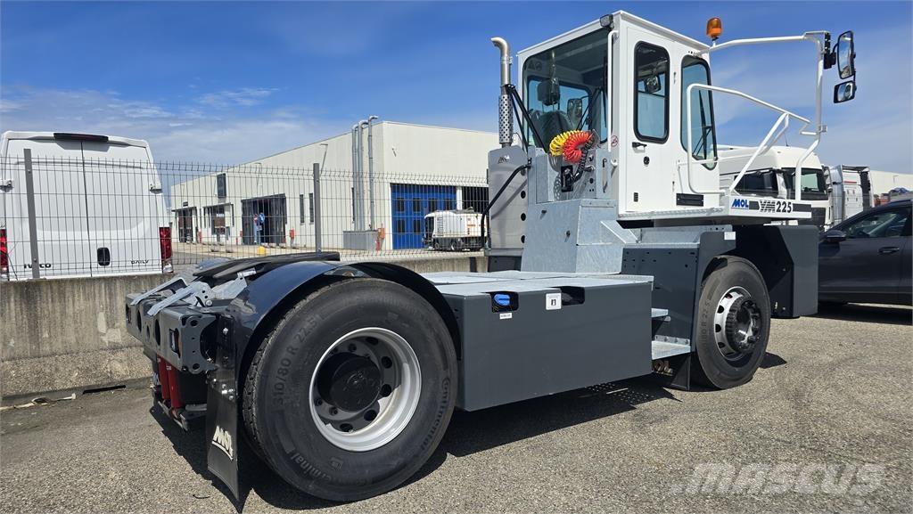 MOL YM225 جرارات صالات المطارات