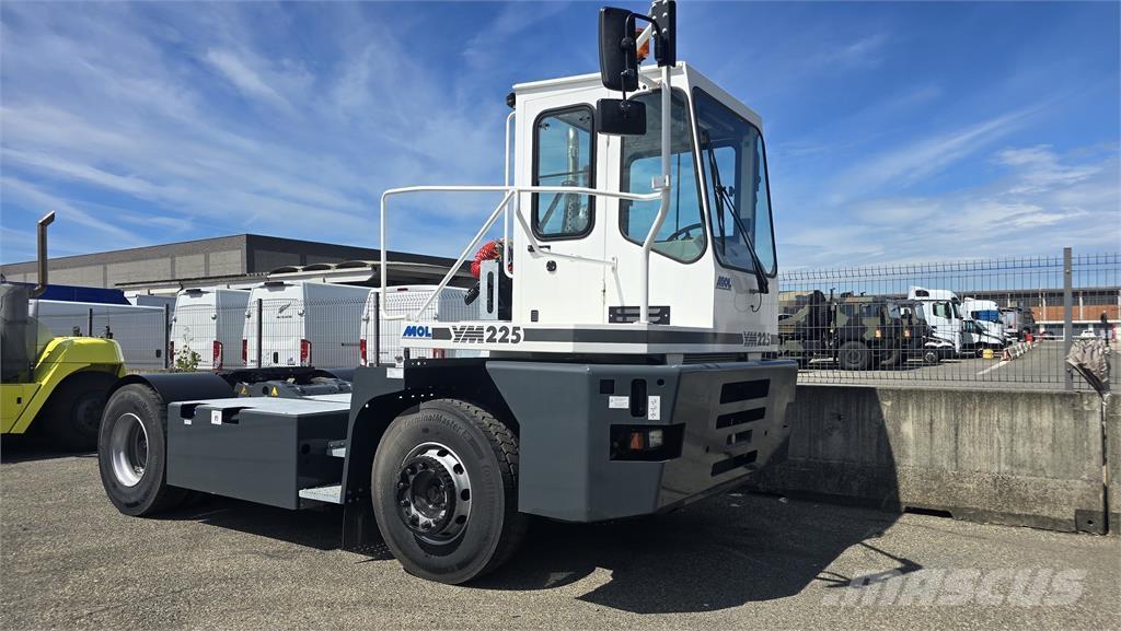 MOL YM225 جرارات صالات المطارات