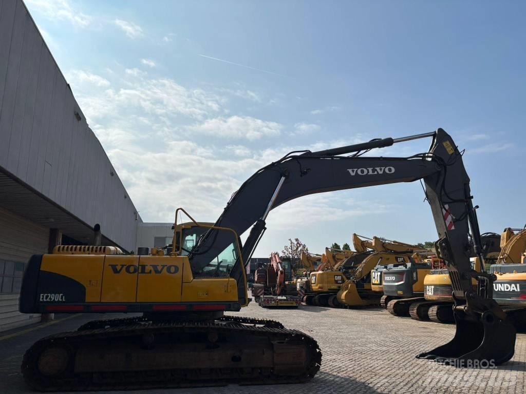 Volvo EC 290 C L حفارات زحافة