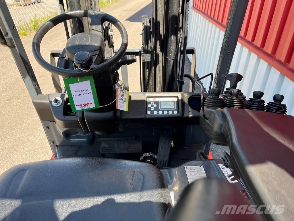 Toyota 8FBM18T شاحنات ذات رافعات شوكية تعمل بالكهرباء