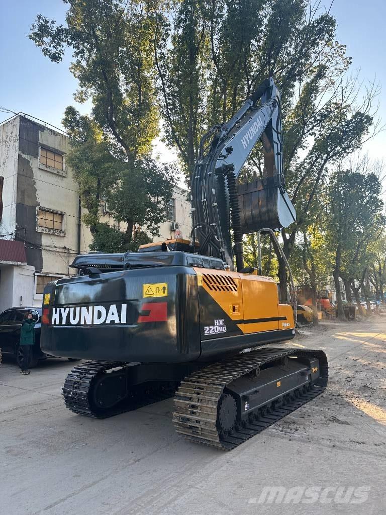 Hyundai HX 220 حفارات زحافة