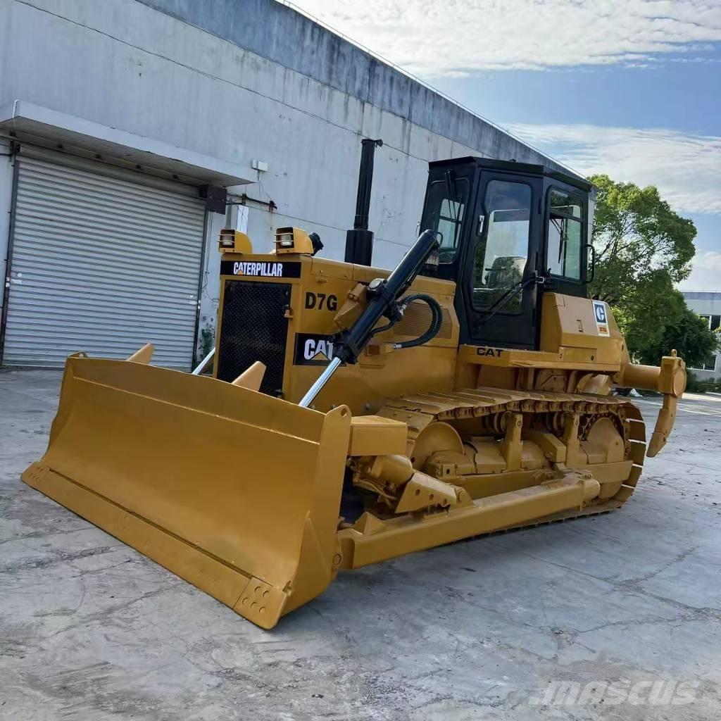 CAT D 7 G معدات تمهيد الطرق