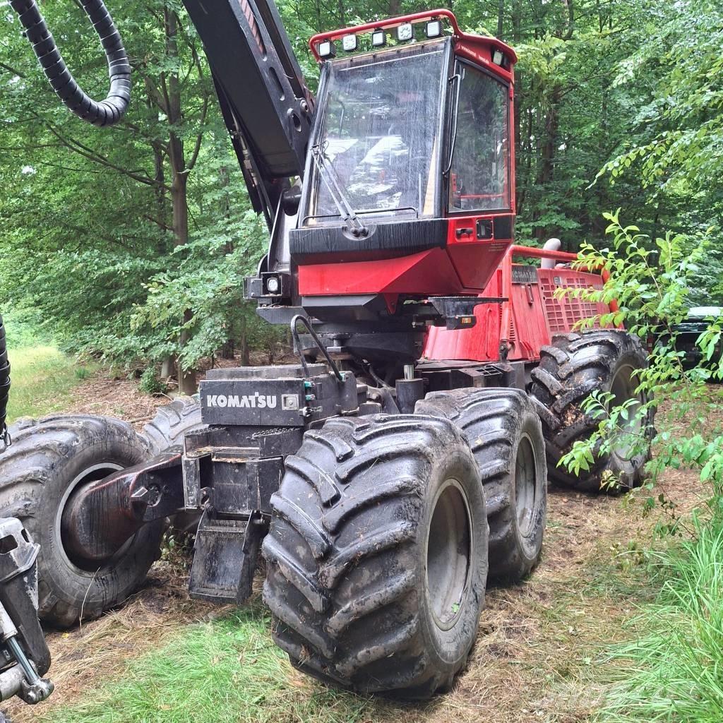 Komatsu 931.1 حصادات
