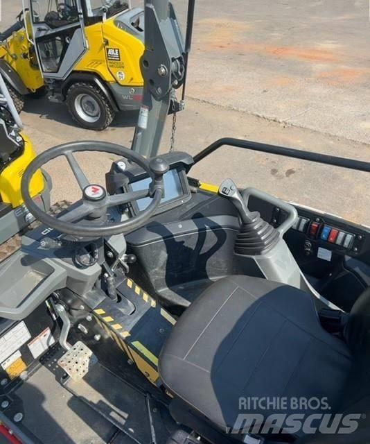 Wacker Neuson DV 60 عربات نقل قلابة للمواقع