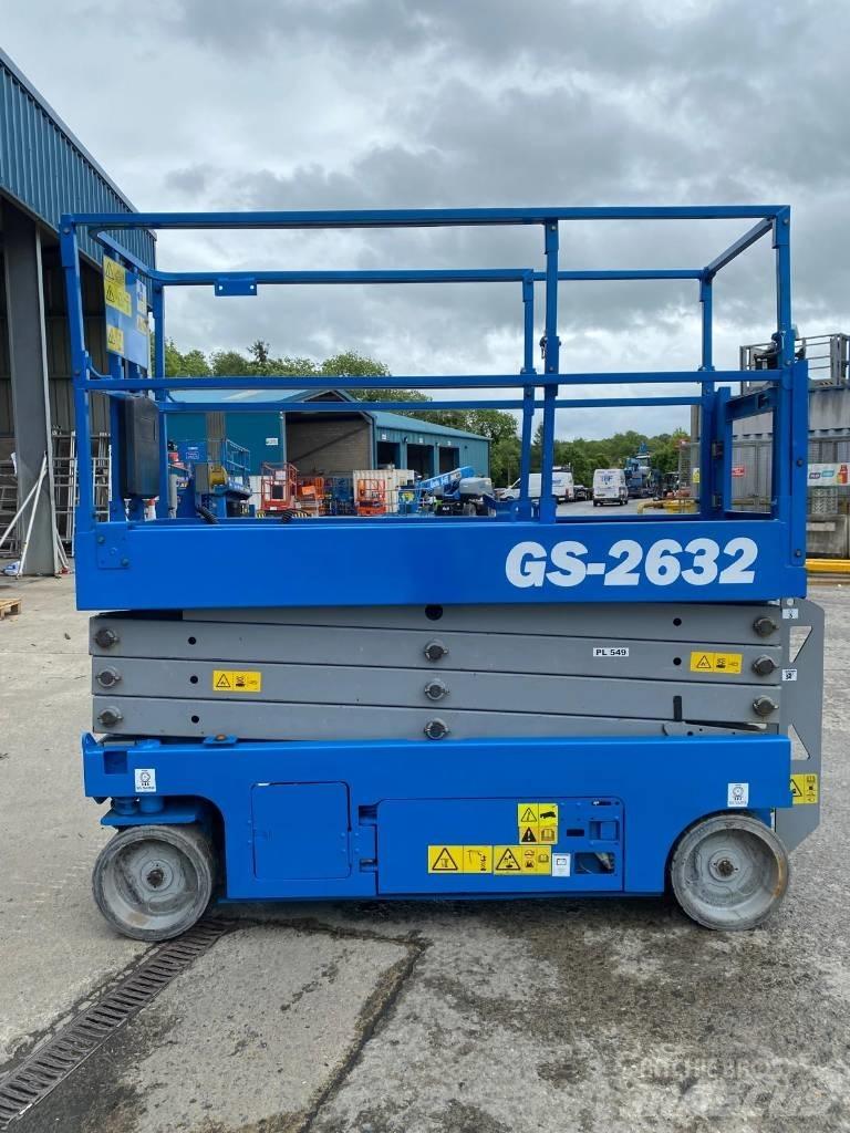 Genie GS 2632 رافعات مقصية الشكل