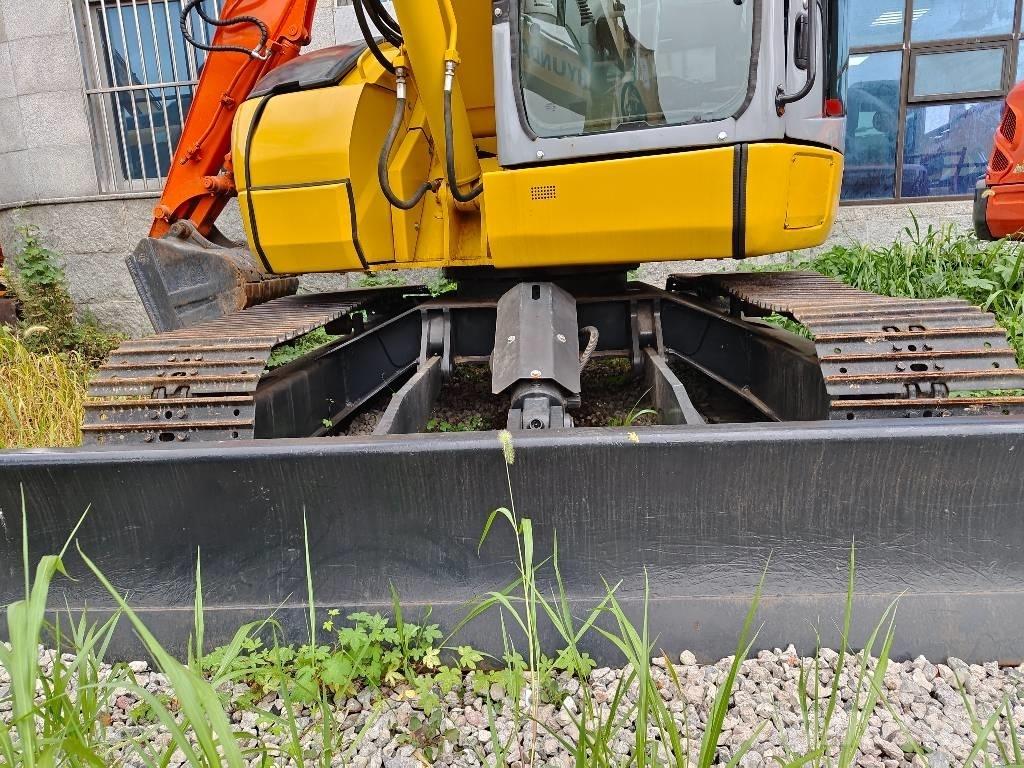Komatsu PC 78 US حفارات وسط 7 طن - 12 طن
