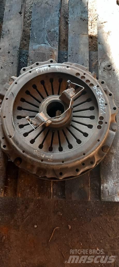 Volvo FH 16.     21635824 محركات