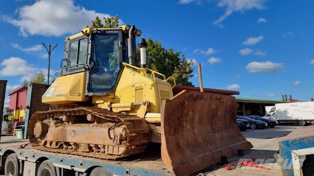 Komatsu D 51 EX-22 بلدوزرات مجنزرة