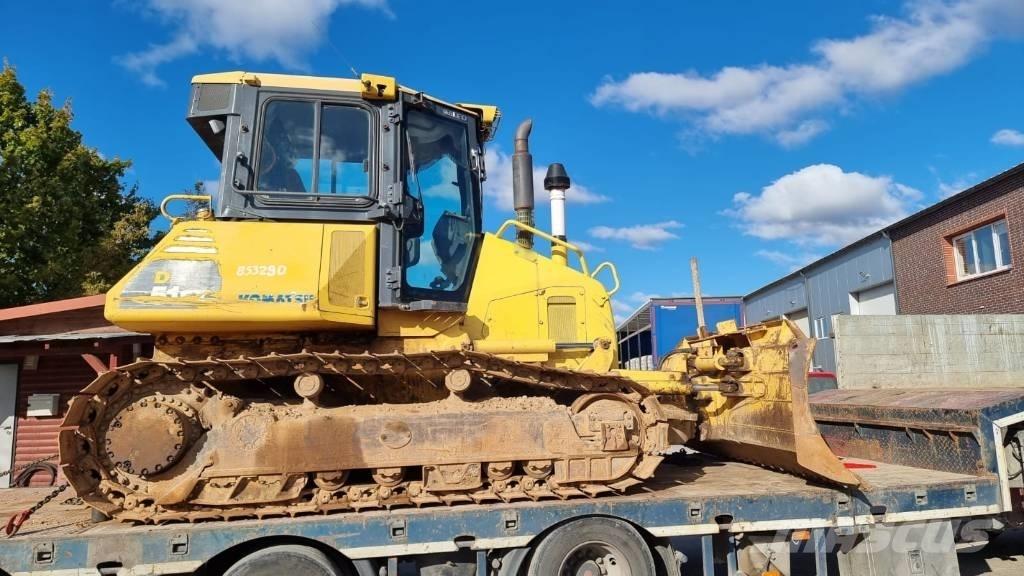 Komatsu D 51 EX-22 بلدوزرات مجنزرة