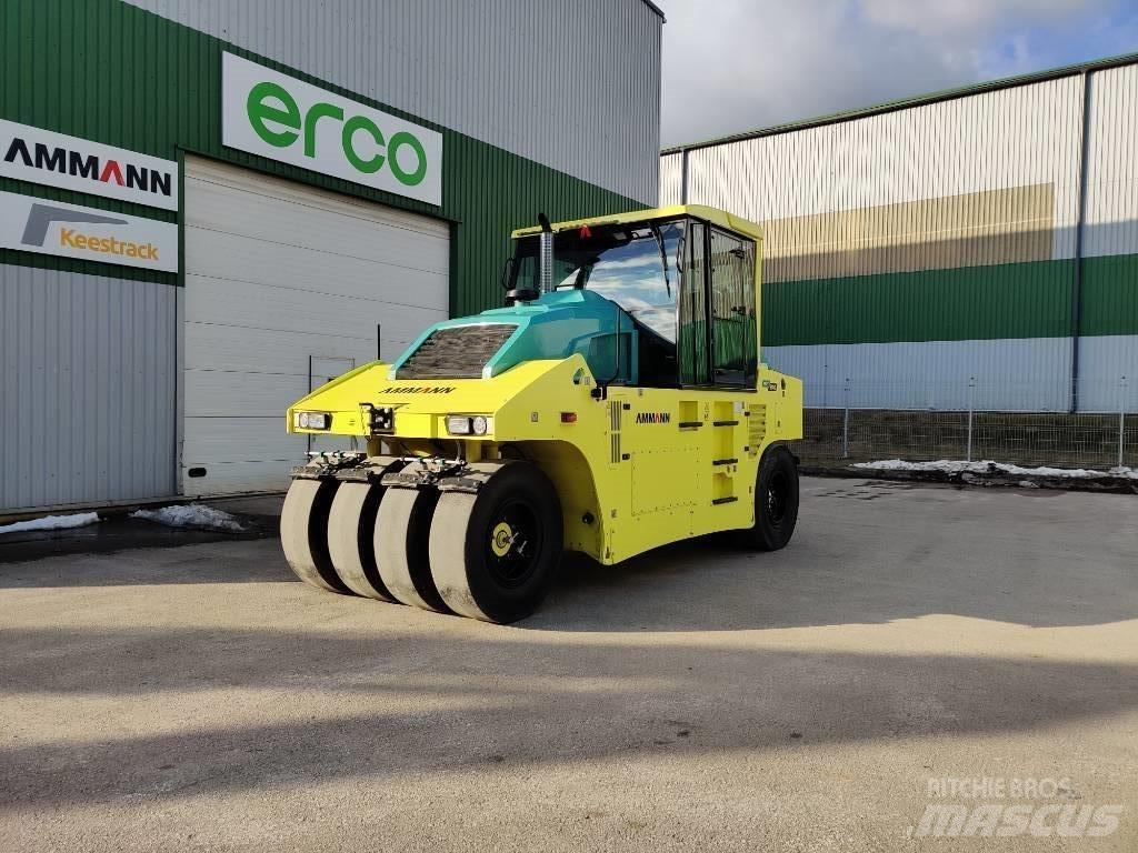 Ammann ART 240 مداحل ذات إطارات هوائية