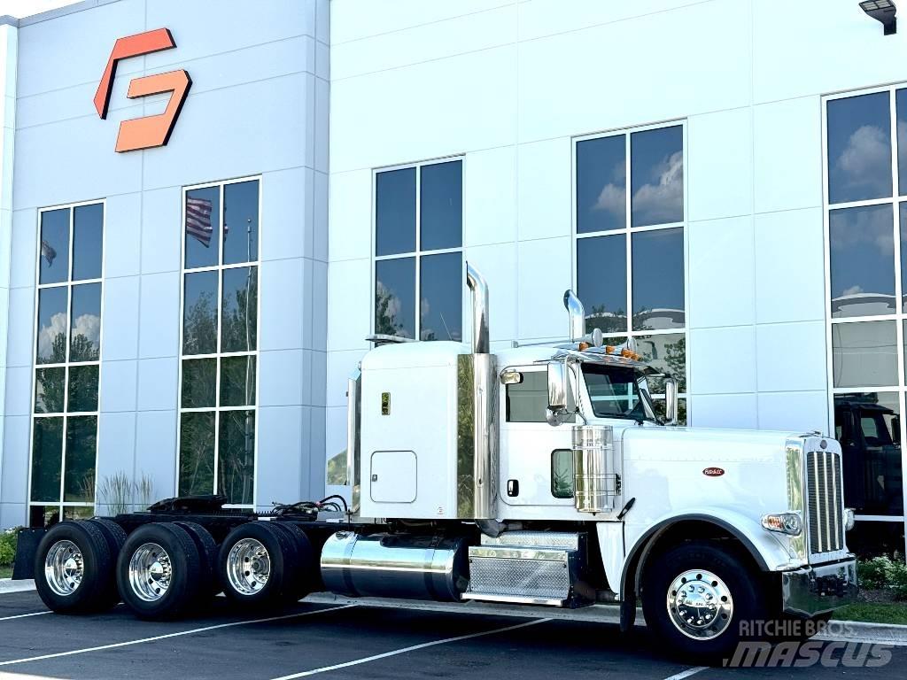 Peterbilt 388 وحدات الجر
