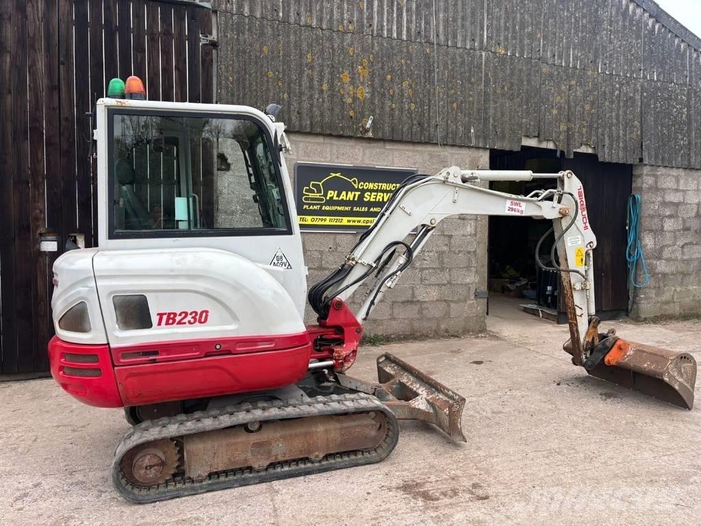 Takeuchi TB 230 حفارات صغيرة أقل من 7 طن (حفارات صغيرة)
