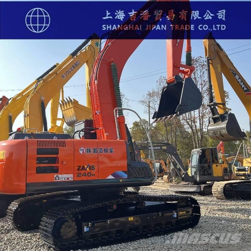 Hitachi ZX 240 حفارات زحافة