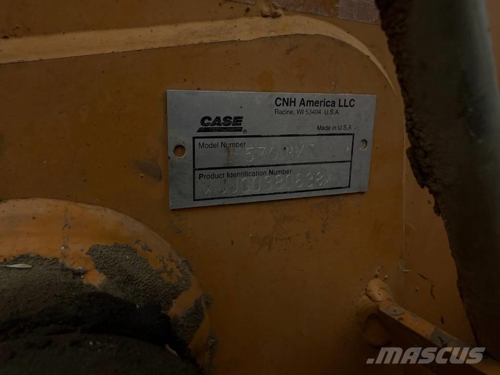 CASE 570 M XT لوادر بعجل