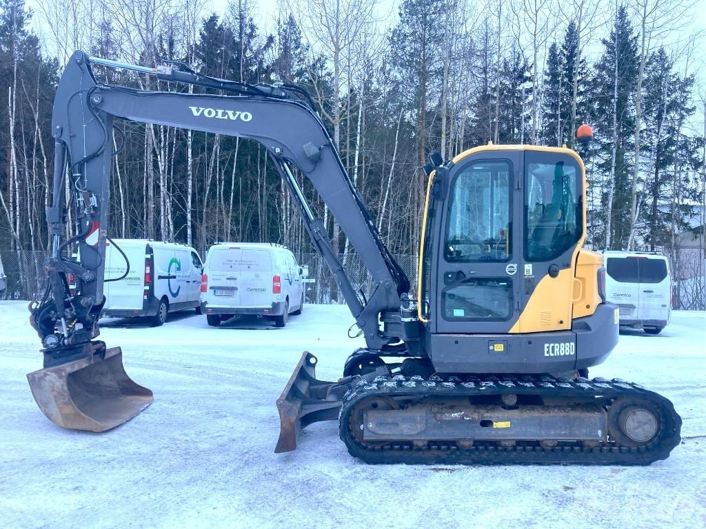 Volvo ECR 88 D حفارات وسط 7 طن - 12 طن
