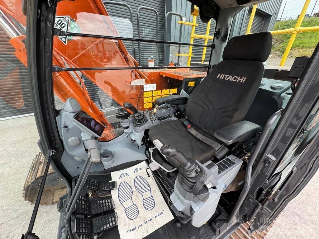 Hitachi ZX 130LCN-7 حفارات زحافة