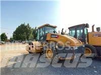 XCMG SX233JE مداحل أحادية الأسطوانة