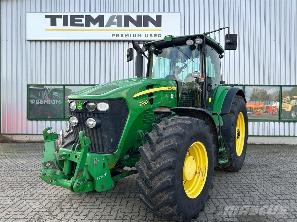 John Deere 7930 الجرارات